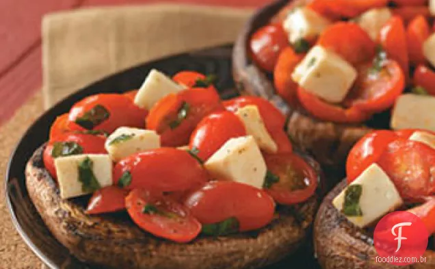 Portobellos grelhados com receita de salada de mussarela