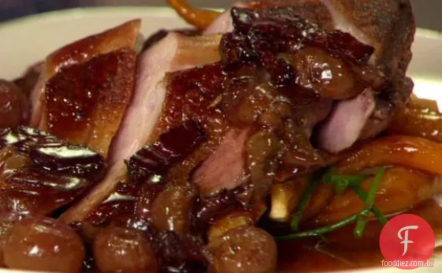 Peito de pato grelhado com molho de Uva