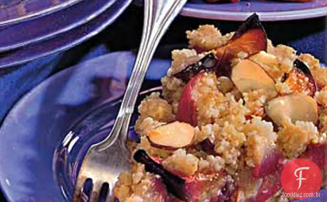 Torta de ameixa com Crumble de maçapão