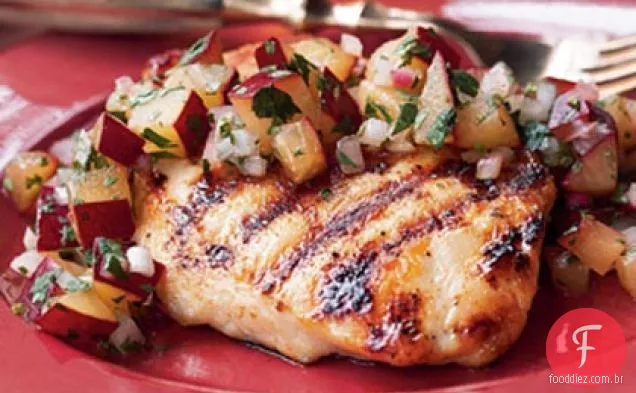 Peitos de frango grelhados com Salsa De Ameixa