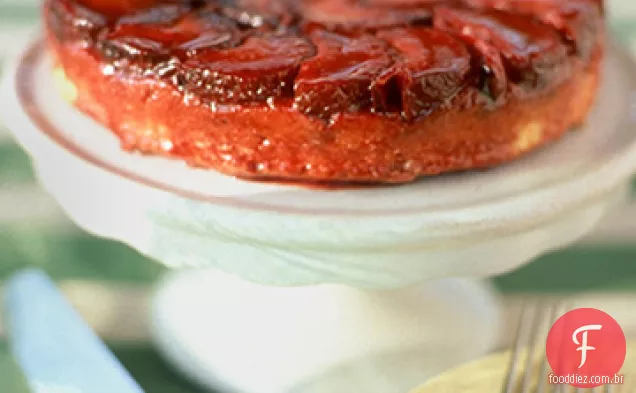 Bolo De Ameixa De Cabeça Para Baixo