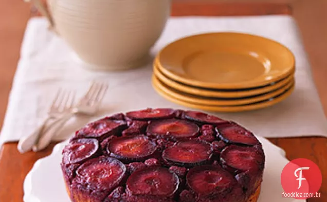 Bolo de ameixa e Framboesa de cabeça para baixo