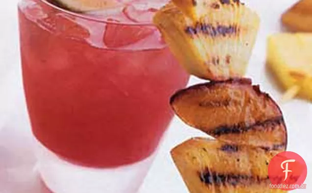 Fruta grelhada espetada com molho de mel de iogurte Cunhado