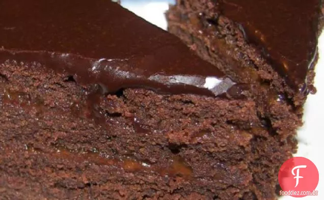 Chocolate Escuro Fudge Cake