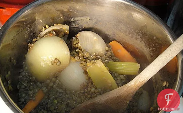Cozinhe o livro: lentilhas com Pancetta