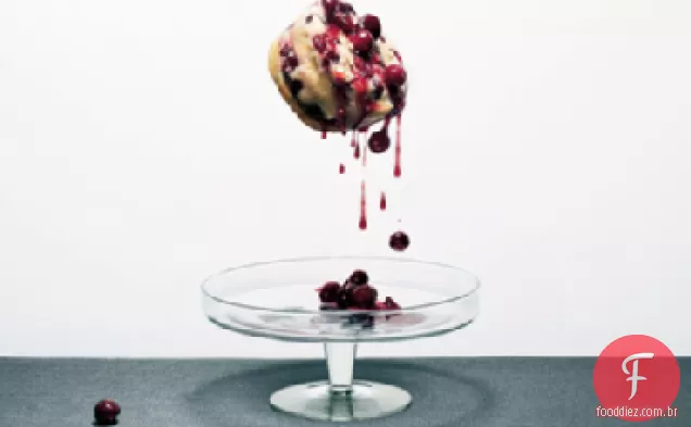 Pudins De Pão De Cranberry Com Especiarias