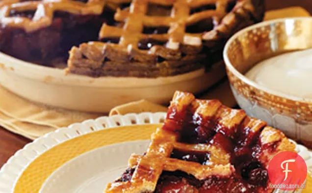 Torta de Pêra e Cranberry com treliça Falsa