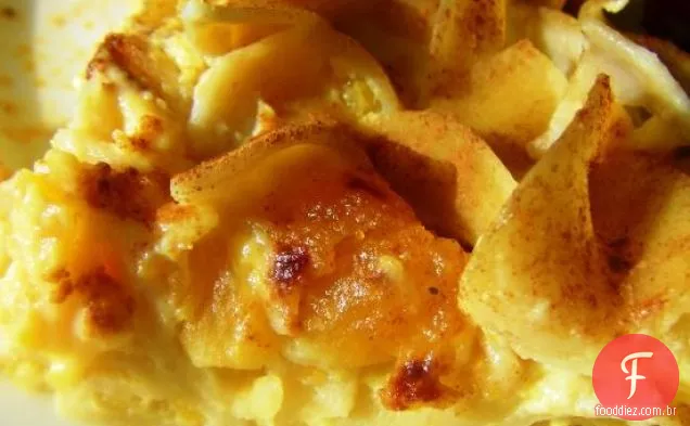 Porco assado com molho de pato no pão de alho