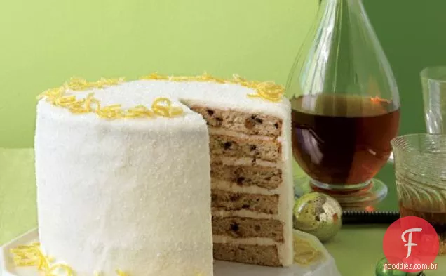 Bolo de frutas em camadas com creme Fraiche Frosting
