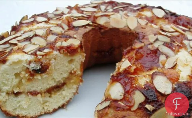 Bolo de lanche de damasco e amêndoa