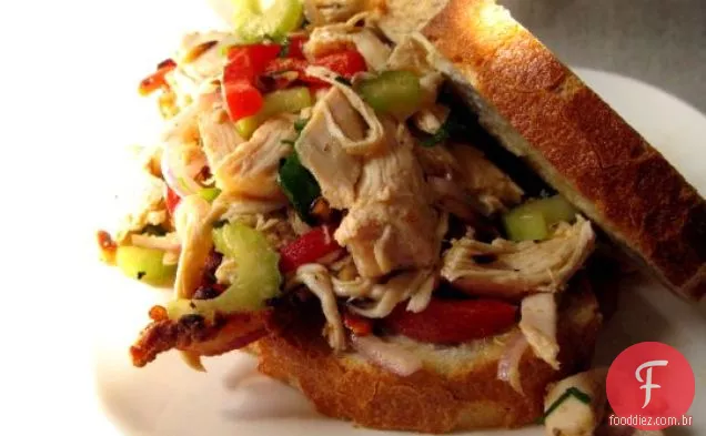 Sanduíches Italianos De Salada De Frango
