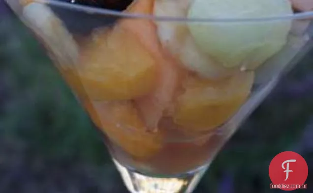 Salada de frutas, a sobremesa saudável de Verão!