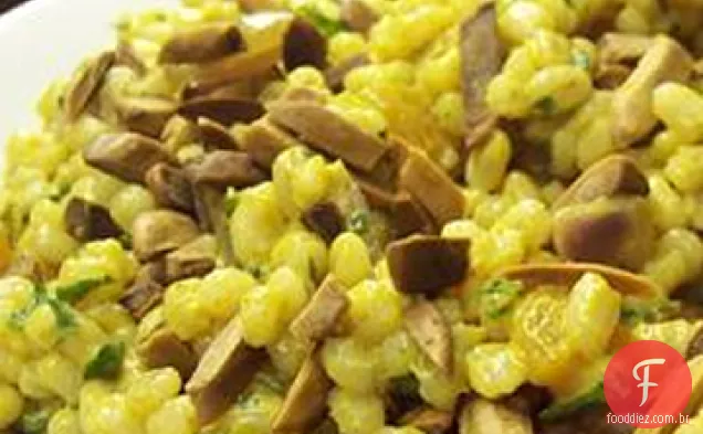 Salada De Cevada Com Amêndoas E Damascos