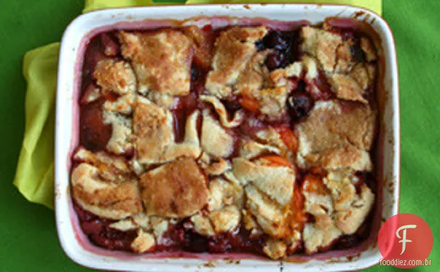 Receita de Damasco e cereja doce Pandowdy