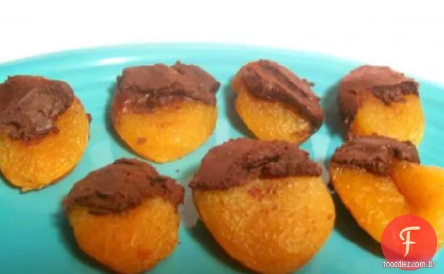 Damascos Cobertos Com Chocolate