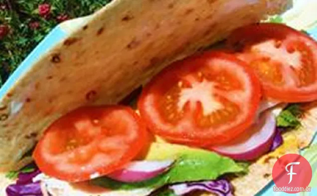 Tortilha cheia de Carne De Almoço