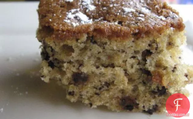 Canela Banana Chocolate Chip Cake
