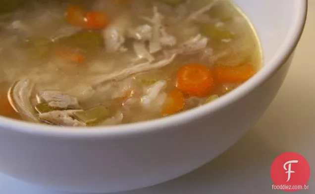 Sopa De Galinha Pequena Da Cozinha