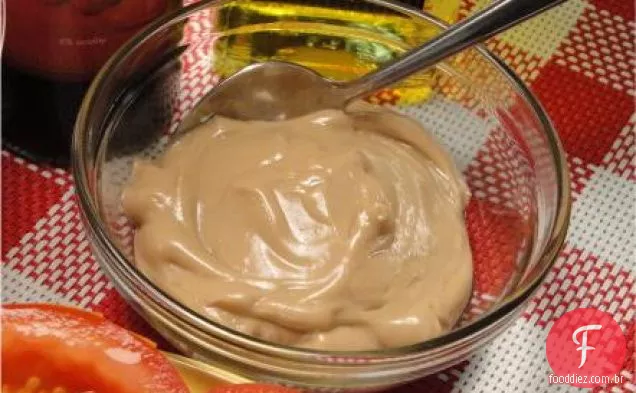 Costeletas de porco recheadas com um Chutney de noz-pecã frutado