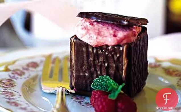Caixas de Chocolate com Mousse De Framboesa