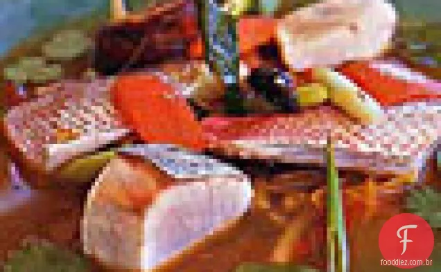 Sopa de peixe e Vegetais Com Limão, Gengibre e coentro