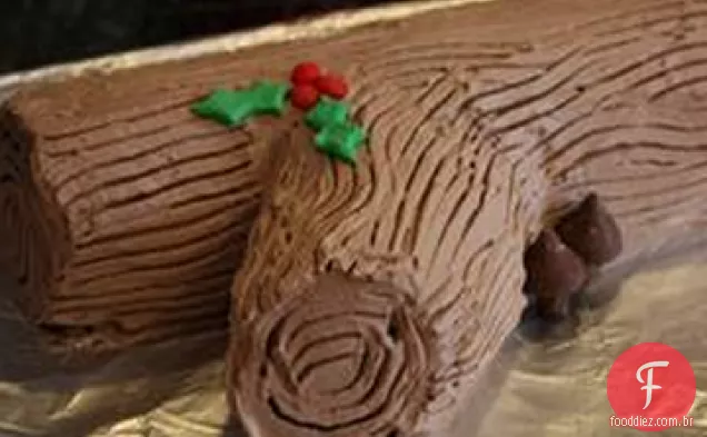 No-Bake Chocolate Yule Log com cogumelos de Chocolate