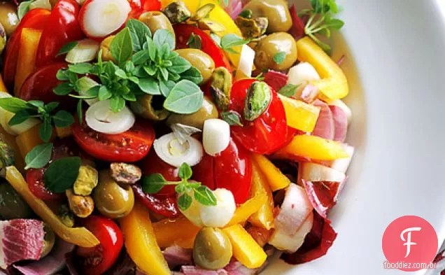 Chicória Vermelha, Tomate Cereja E Pimentão Amarelo