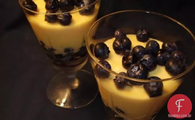 Mirtilos com creme de laranja