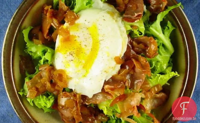 Salada de chicória com Prosciutto crocante e manteiga de chalota quente Vi