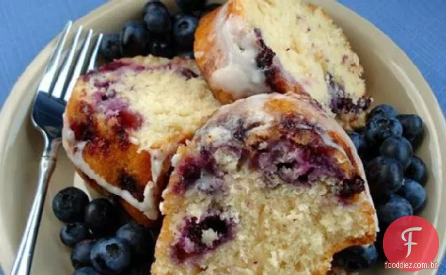 Bolo De Café De Mirtilo Com Esmalte De Baunilha