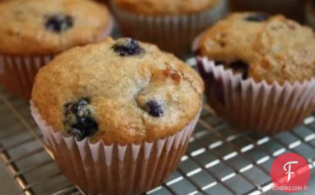 Muffins De Farelo De Mirtilo Com Baixo Teor De Gordura