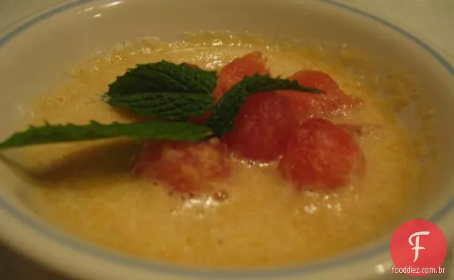 Salada de melancia e melão com vinagrete de hortelã