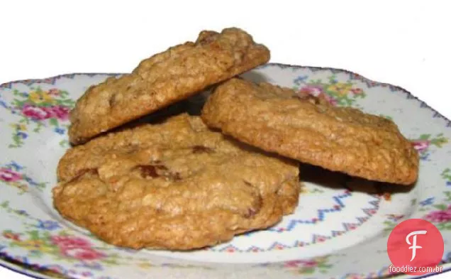 Clementine's Oatmeal Chocolate Chip Cookies