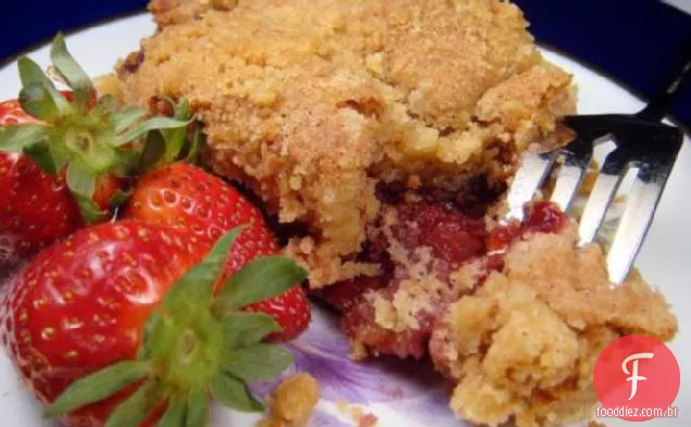 Bolo De Café Com Creme Azedo De Morango