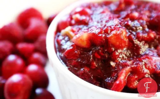 Molho de Cranberry com peras e cardamomo