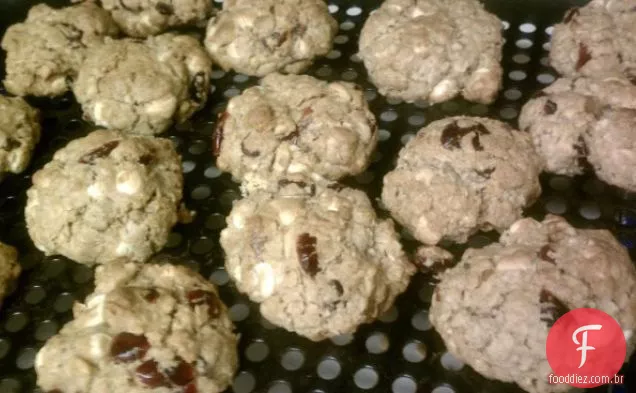 Chocolate Branco, Cranberry, Aveia E Biscoitos De Noz