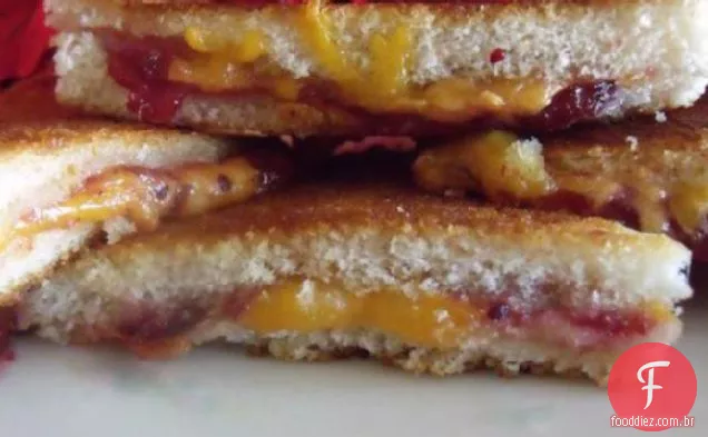 Queijo cheddar e Croque de Cranberry Monsieur Toasties