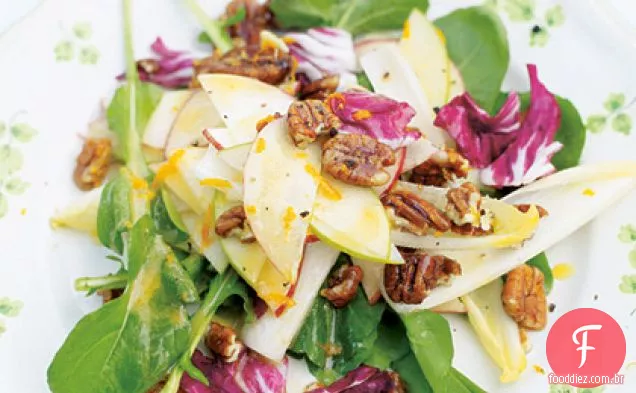 Salada de noz-pecã e maçã do Sul