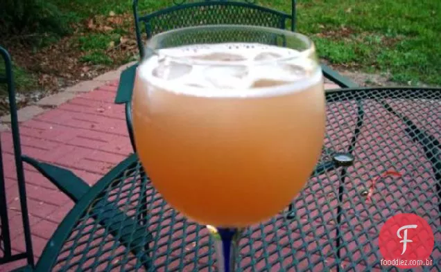 Blonde Sangria