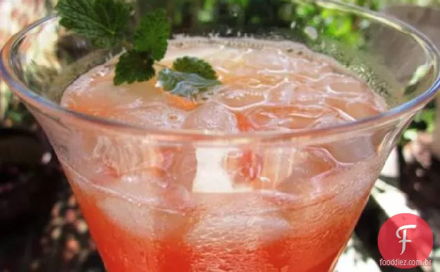Chá Gelado De Abacaxi Com Cranberry