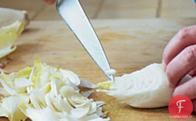 Salada Endive, Maçã E Noz Com Roquefort