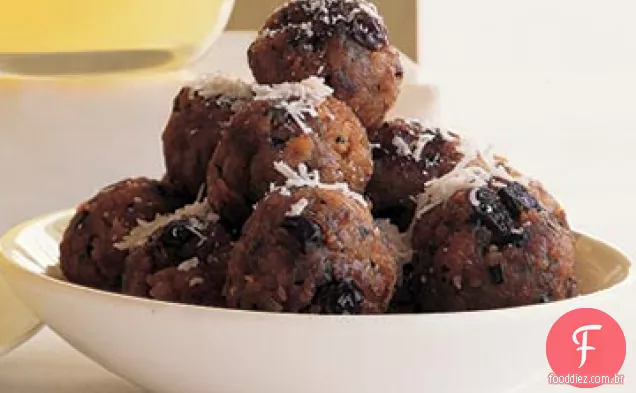 Almôndegas Com Molho De Parmesão