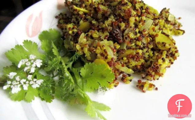 Linho de trigo integral, frutas e biscoitos de especiarias