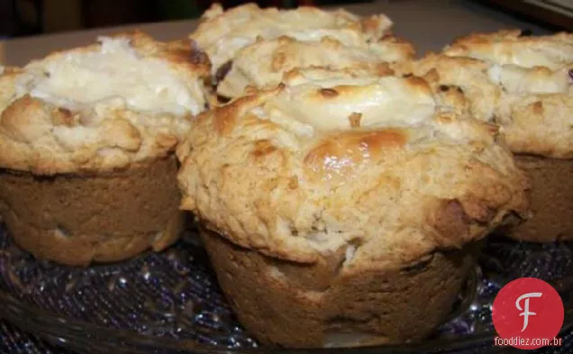 Muffins de pêra, Tâmara e Cream Cheese