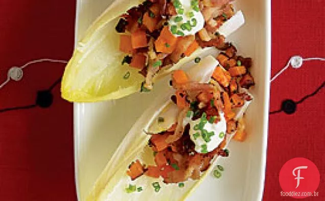 Lanças Endive Com Batata-Doce, Bacon E Cebolinha