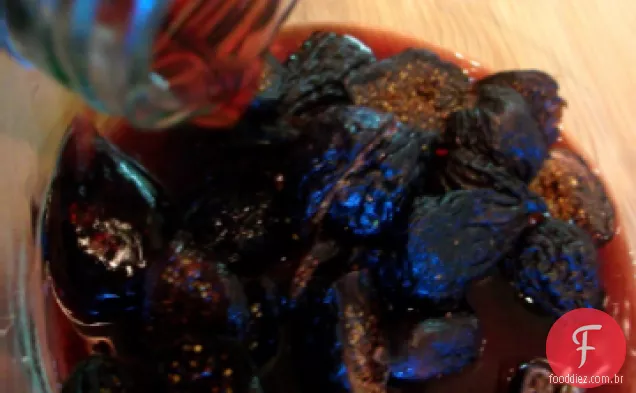 Figos secos em vinho tinto