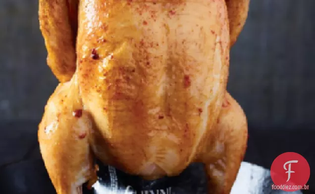 Frango Assado com lata de cerveja Com Molho De Panela De Figo