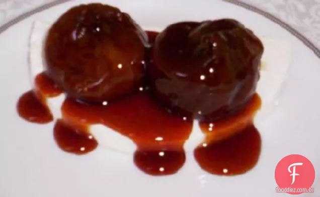 Figos em vinho Mavrodaphne com queijo Manouri