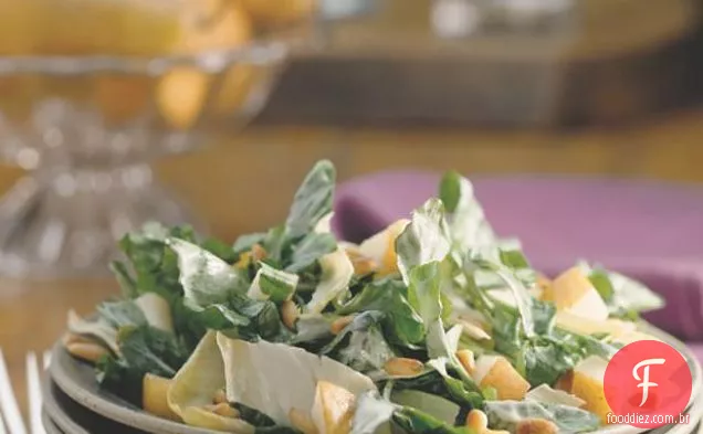 Verdes Amargos Com Queijo De Cabra, Pinenuts E Peras