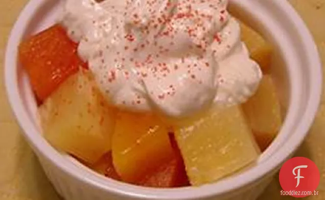 Salada De Frutas Tropicais De Verão